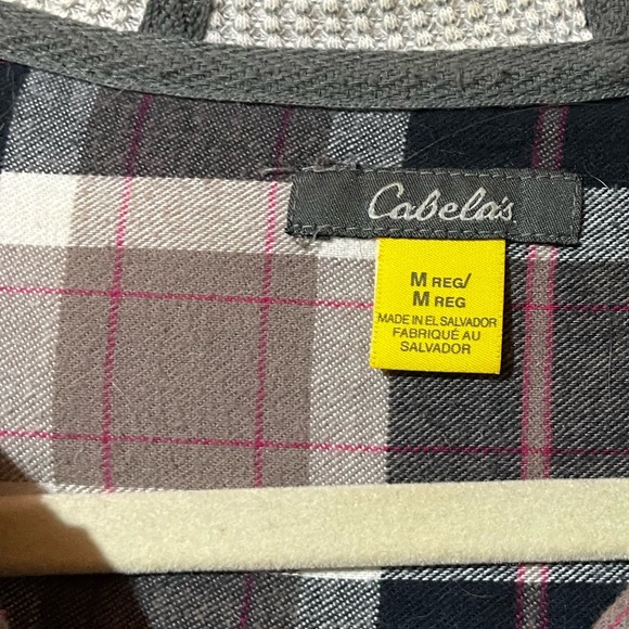 Cabela’s Waffle knit Hooded Flannel - Picture 3 of 3